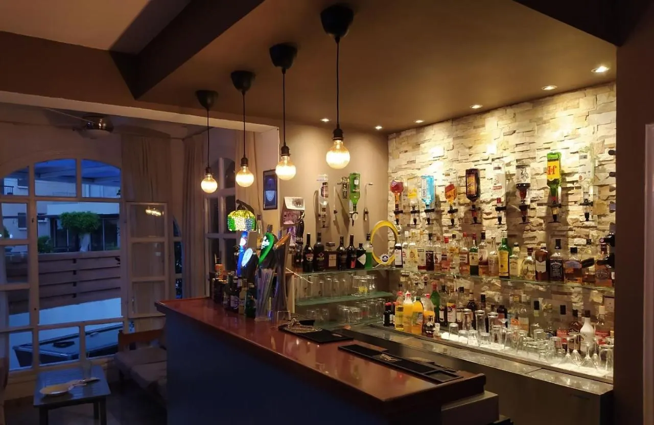 Sea N Lake View Hotel Apartments Λάρνακα Ξενοδοχείο με διαμερίσματα