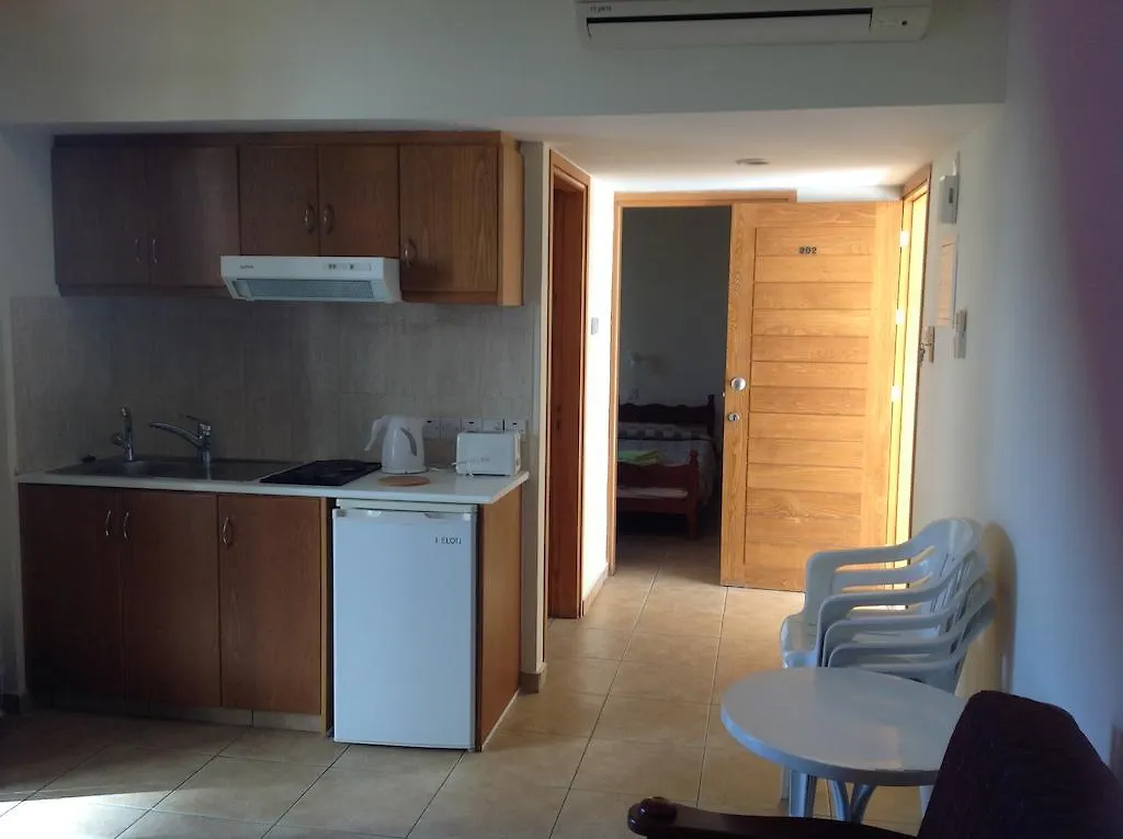 Sea N Lake View Hotel Apartments Λάρνακα Ξενοδοχείο με διαμερίσματα